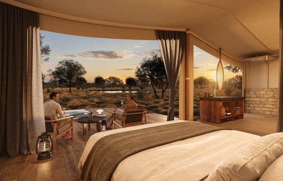 The luxurious tented rooms with a view into the wilderness of Kwatale