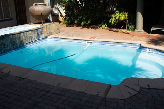 Goodeys Premier Guesthouse pool and braai area