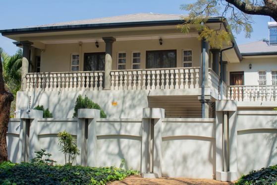 Goodeys Premier Guesthouse exterior