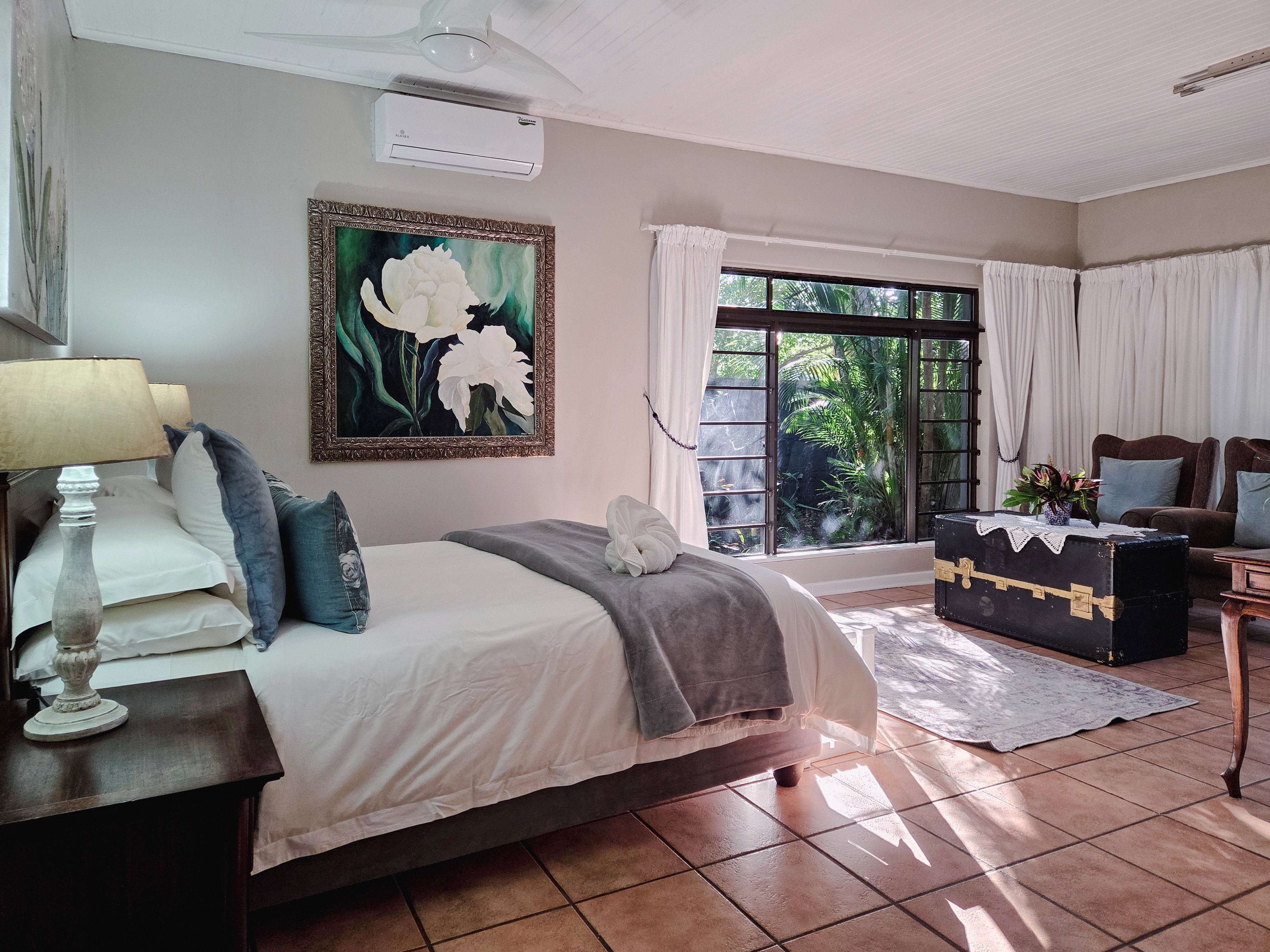 Large Suite