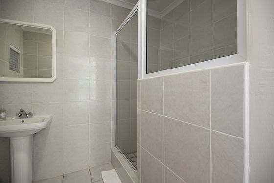 Standard Room - Room 10 bathroom shower