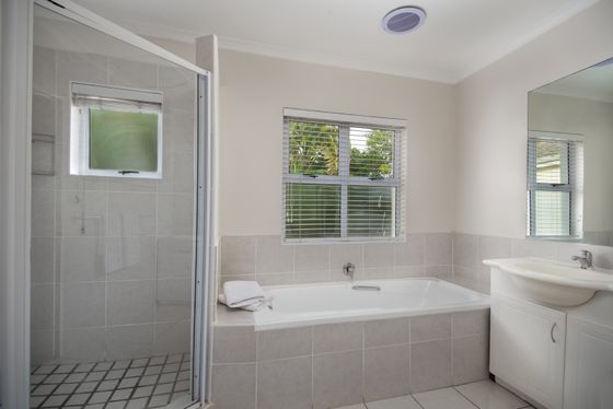 Large Room - Room 11 bathroom shower
