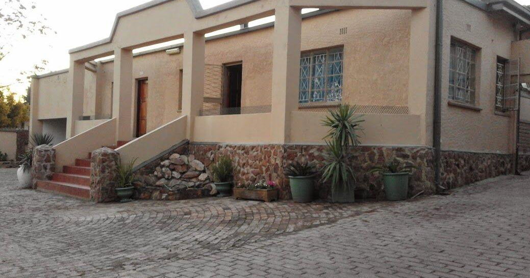 Suburbian Lodge