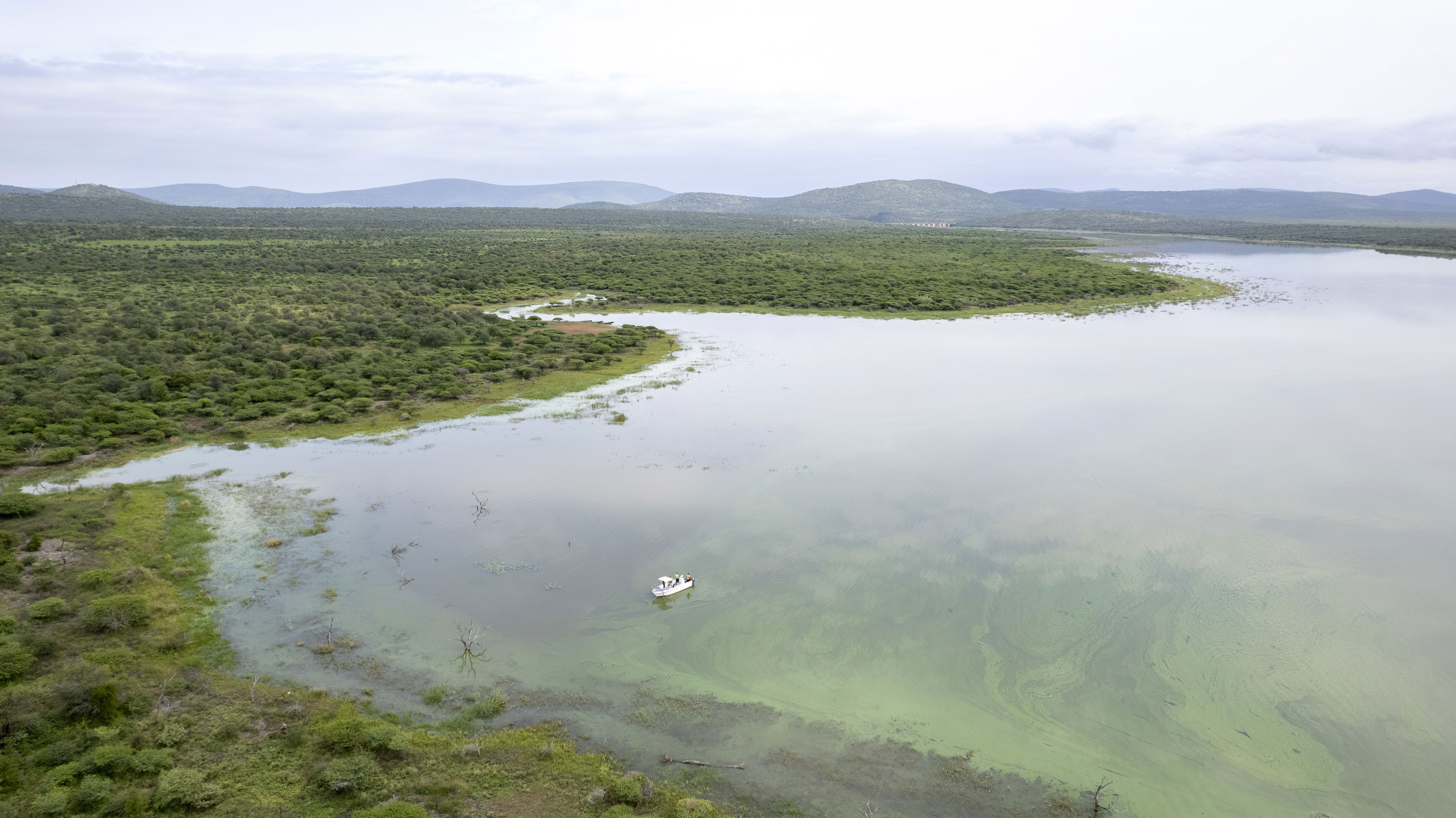 open spaces, pongola game reserve, lake jozini, tiger fishing in south africa