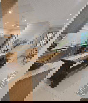 Deluxe House Kitchen 2