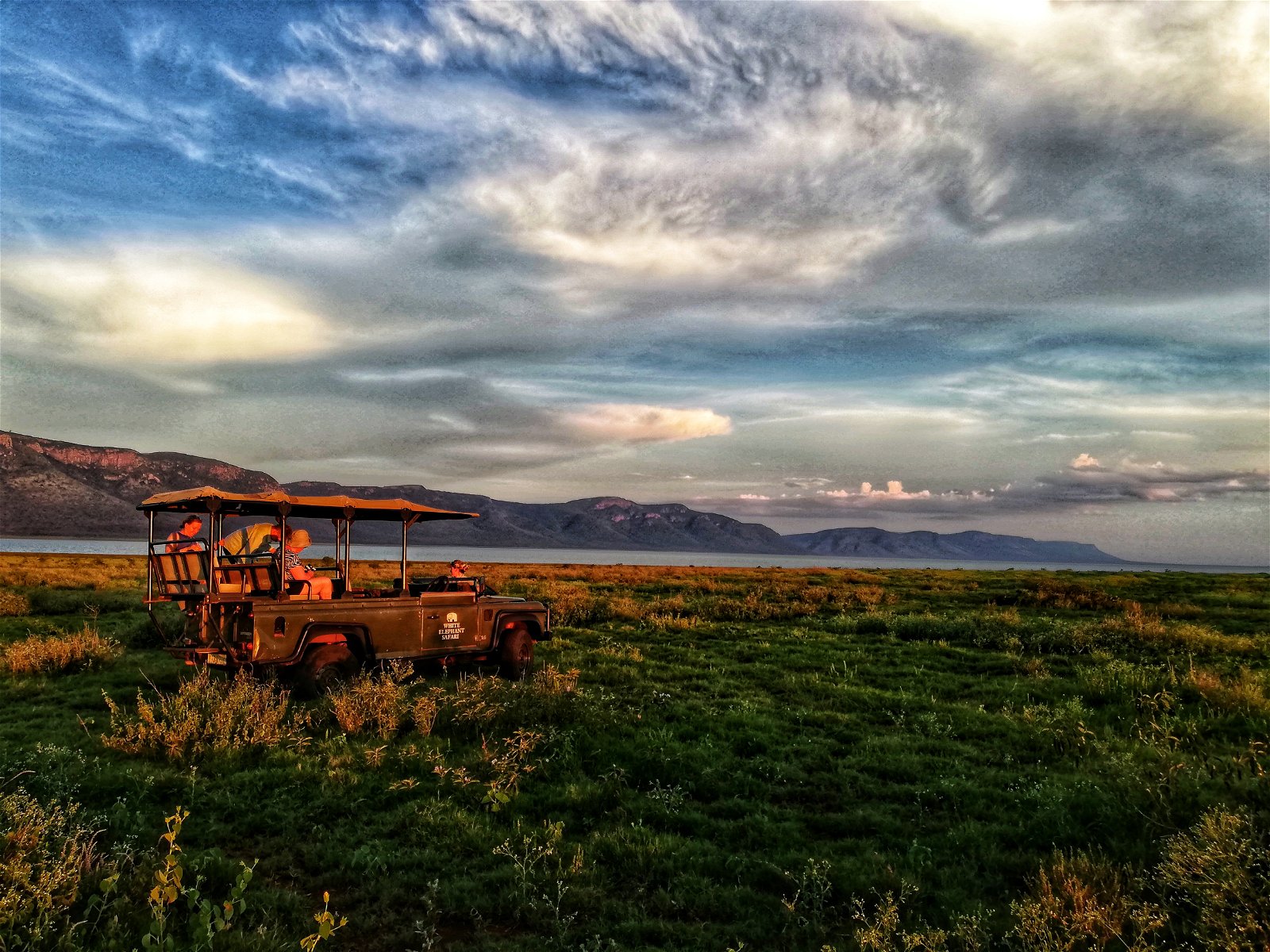 shoreline, white elephant, pongola game reserve, lake jozini, scenic game drive