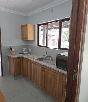 Standard Pool Unit Kitchen