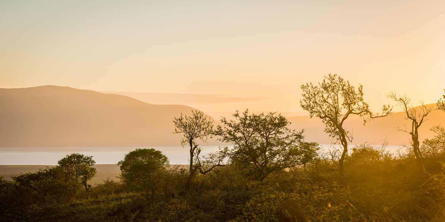 zululand bushveld, lake, lebombomountains