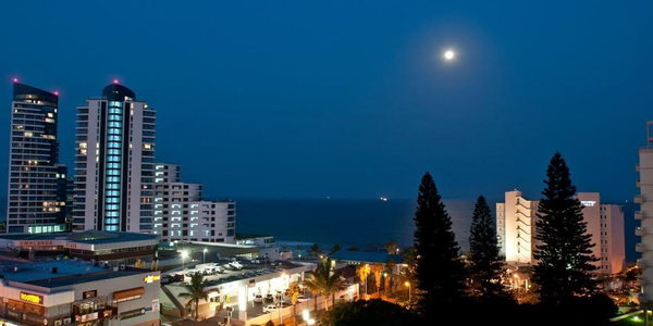 Balcony Sea View, 506 Lighthouse Mall