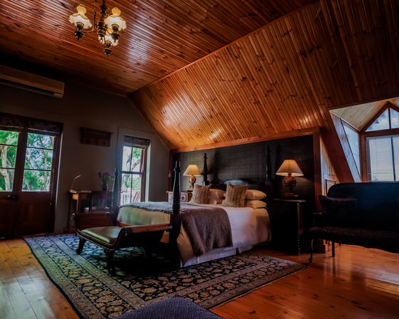 Pharaoh Room Suite