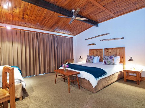 Triple Room Bedroom | Storms River Tsitsikamma Accommodation