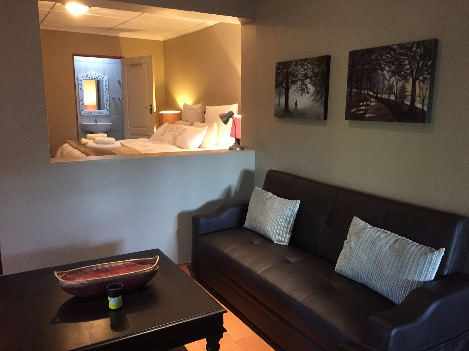 Treelands Estate Dullstroom Bachelor with lounge