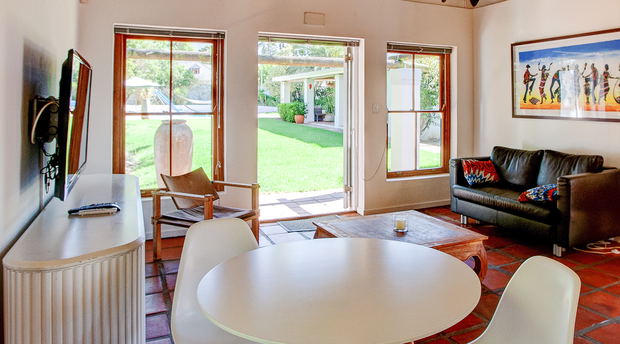 self catering, pool, garden patio, helderberg, somerset west self catering, pool, garden patio, helderberg, somerset west