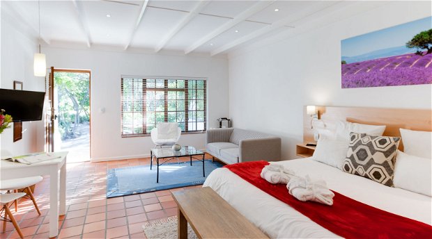 Pool suite, garden patio, kitchenette, somerset west