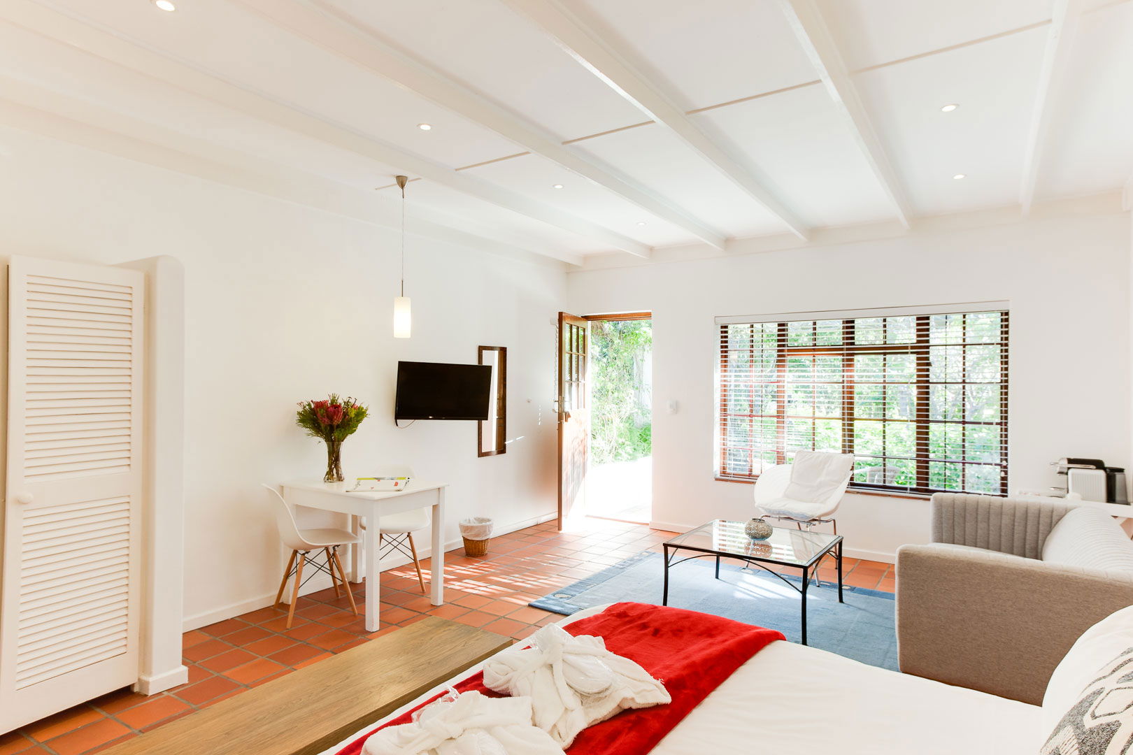 Pool Suite, en-suite, garden patio