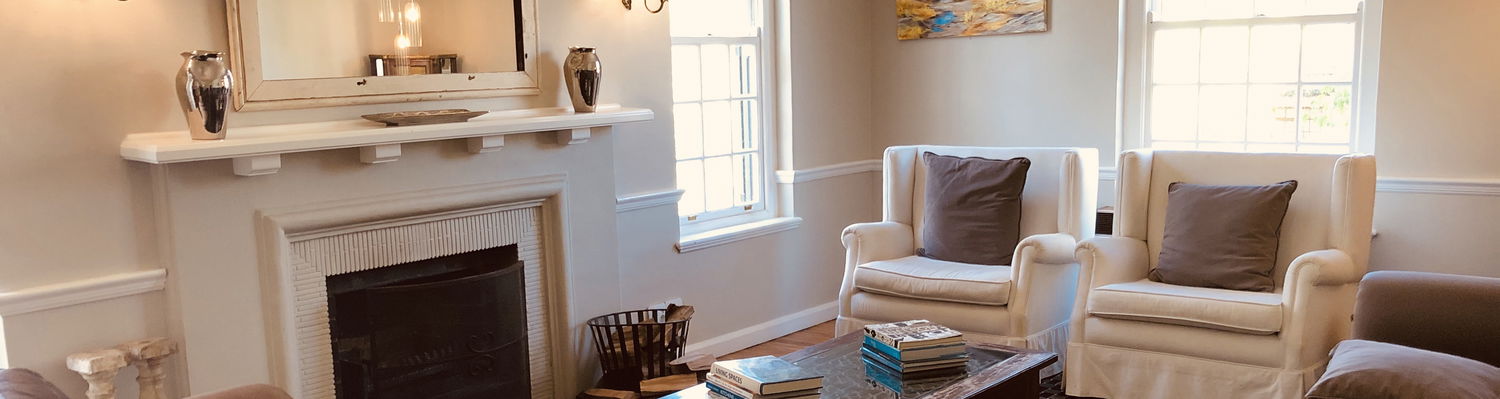 lounge, fireplace, guest house