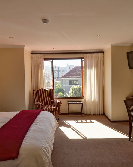 Room 1: Deluxe en-suite Room 