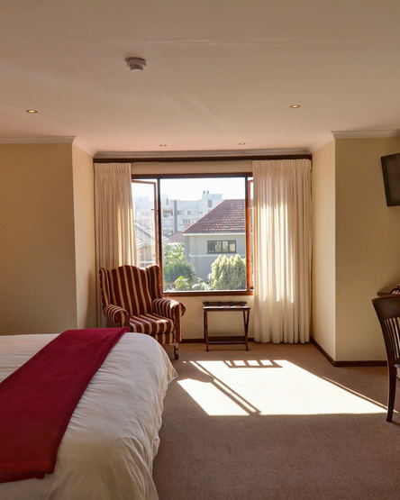 Room 1: Deluxe en-suite Room