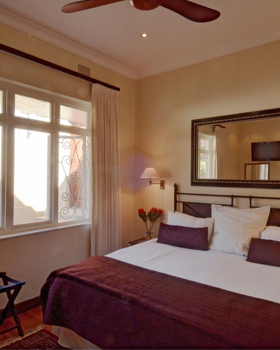 Room 7 : Luxury Room with bath and shower