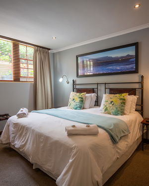 Room 12 : Standard Room with Shower