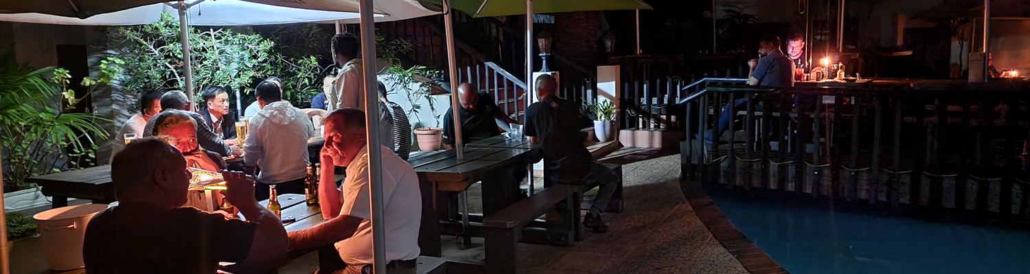 Dining around the poolside @ Werner.s Lodge & Bistro.