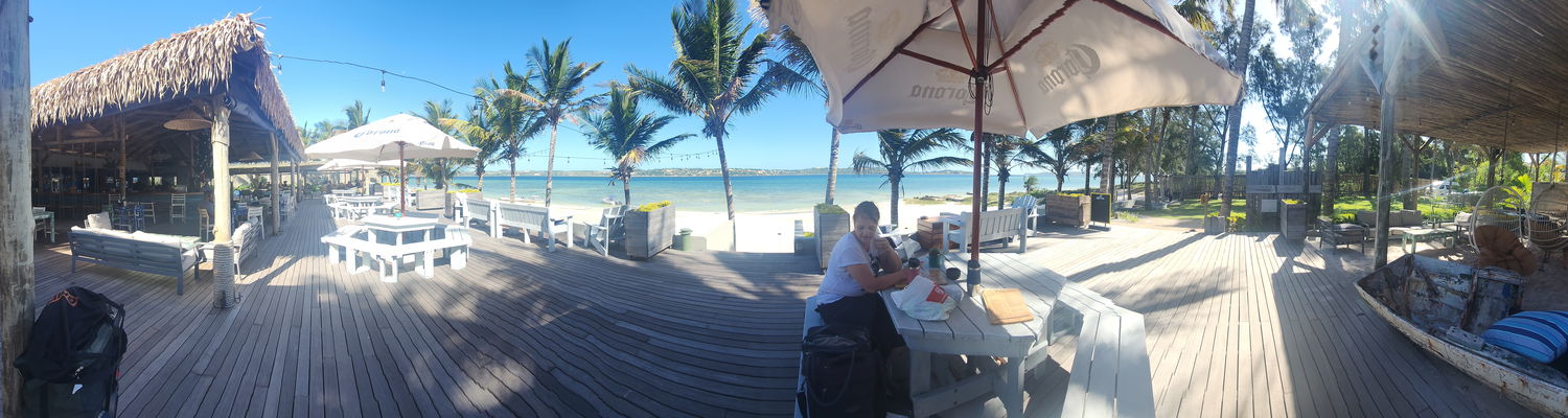 San Martinho Beach Club - www.mac-africatourism.com
