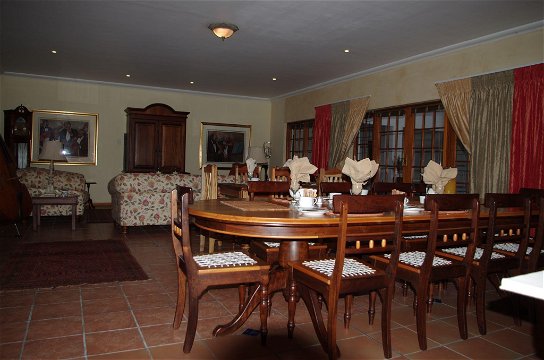 Lounge & Dining area, Fynbos Guest House