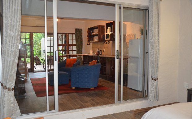 Bushman Cave Cottage, King bed + Bunk bed. Self-catering Bushman Cave Cottage, King bed + Bunk bed. Self-catering