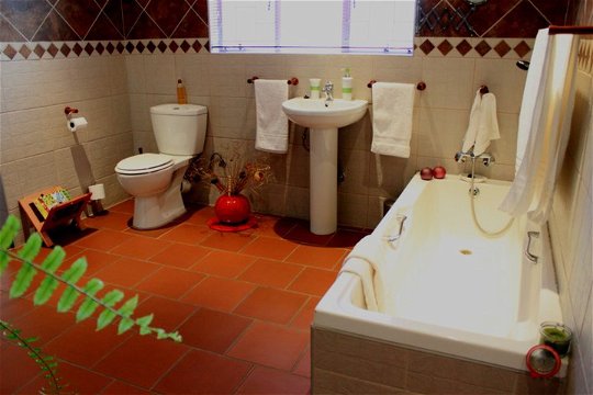 Bathroom, Bishop, Birdsong Guest House