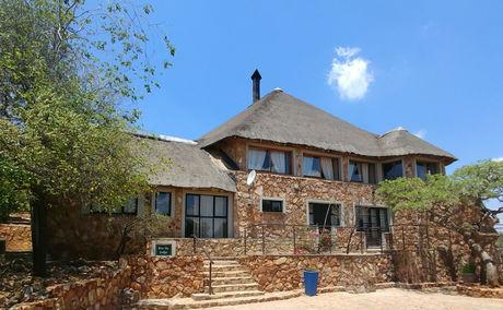 Sky Lodge Accommodation, Blue Sky Private Lodge