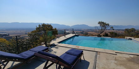 Blue Sky Private Lodge (9 en-suite bedrooms)