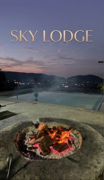 Sky Lodge Hartbeespoort - Elevate your view! Sky Lodge Hartbeespoort - Elevate your view!