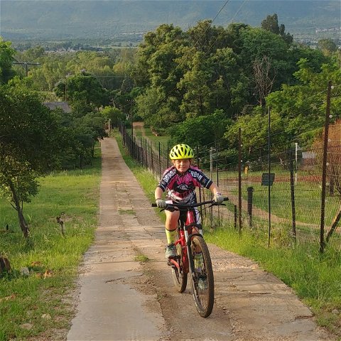 Sky Lodge, Hartbeespoort accommodation, mountainbiking