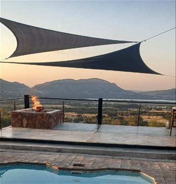 Red Sky Lodge, Sky Lodge, Hartbeespoort self catering accommodation