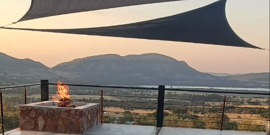 Red Sky Private Lodge (7 en-suite bedrooms)