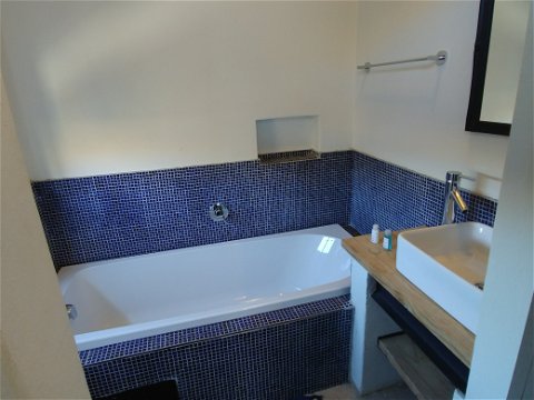 Sunset Lodge - En-suite bathroom 2