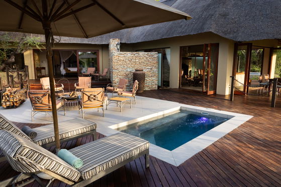 Presidential Suite - Room 6 - Plunge pool and boma Presidential Suite - Room 6 - Plunge pool and boma