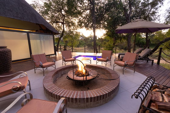 Presidential Suite divider wall and boma