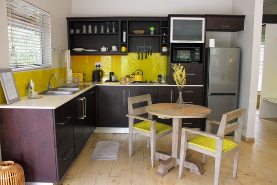 Yellow Wood Kitchen 