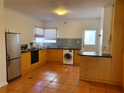 Paradiso Self Catering Two Bedroom Cottage Kitchen
