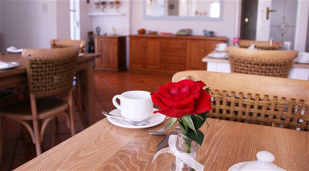 The breakfast experience at Paradiso Guesthouse in Constantia, Cape Town.