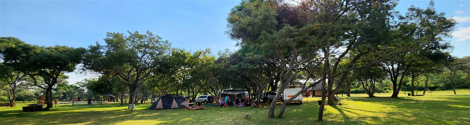 Camping and caravanning stands at Buyskop Lodge