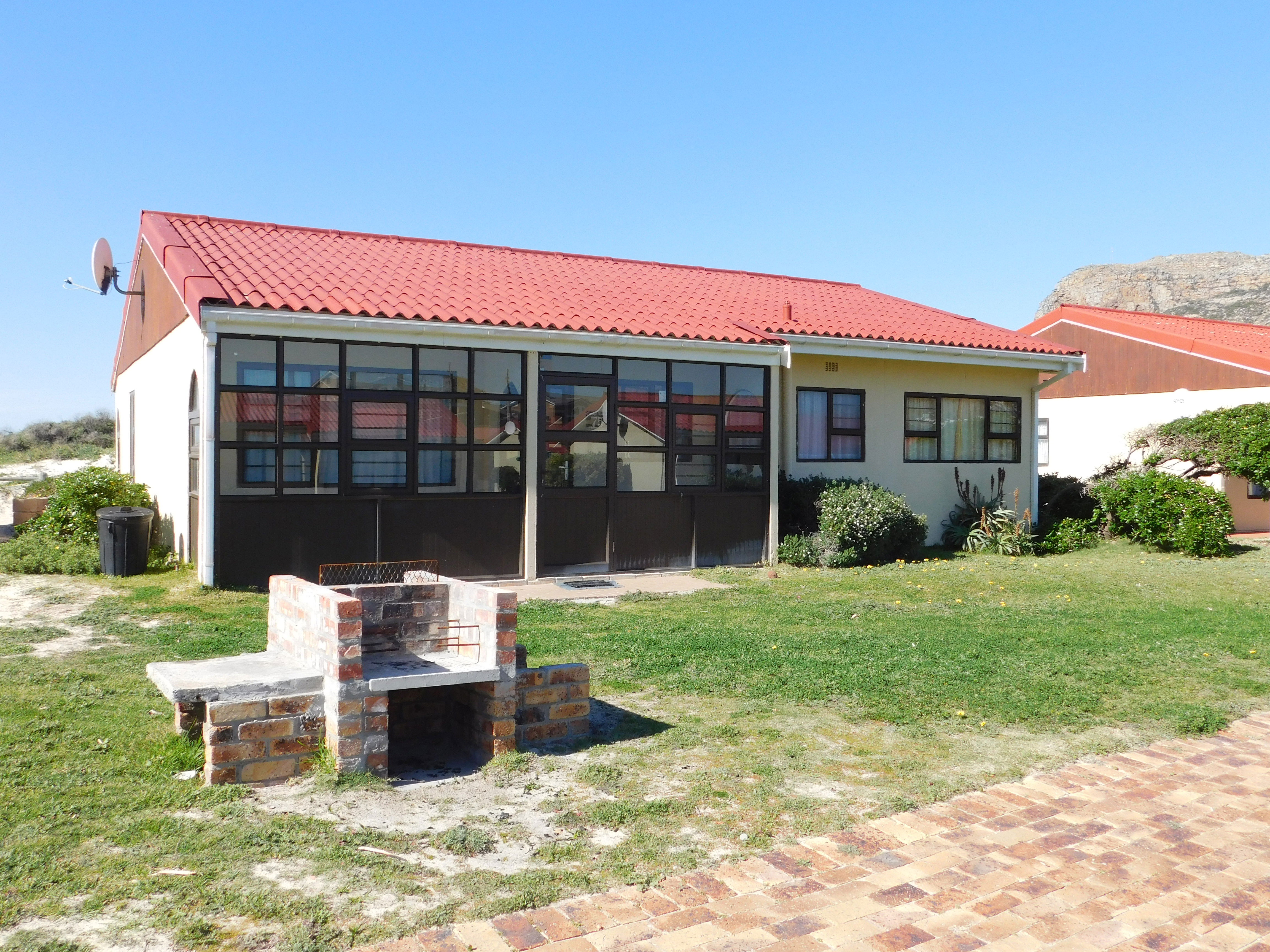 accommodation cape town,things to do in fish hoek,fishhoek,fish hoek,fish hoek beach,seaside cottage,things to do in fish hoek,view of fish hoek,accommodation cape town,self catering accommodation cape town,fish hoek resort,cape town accommodation