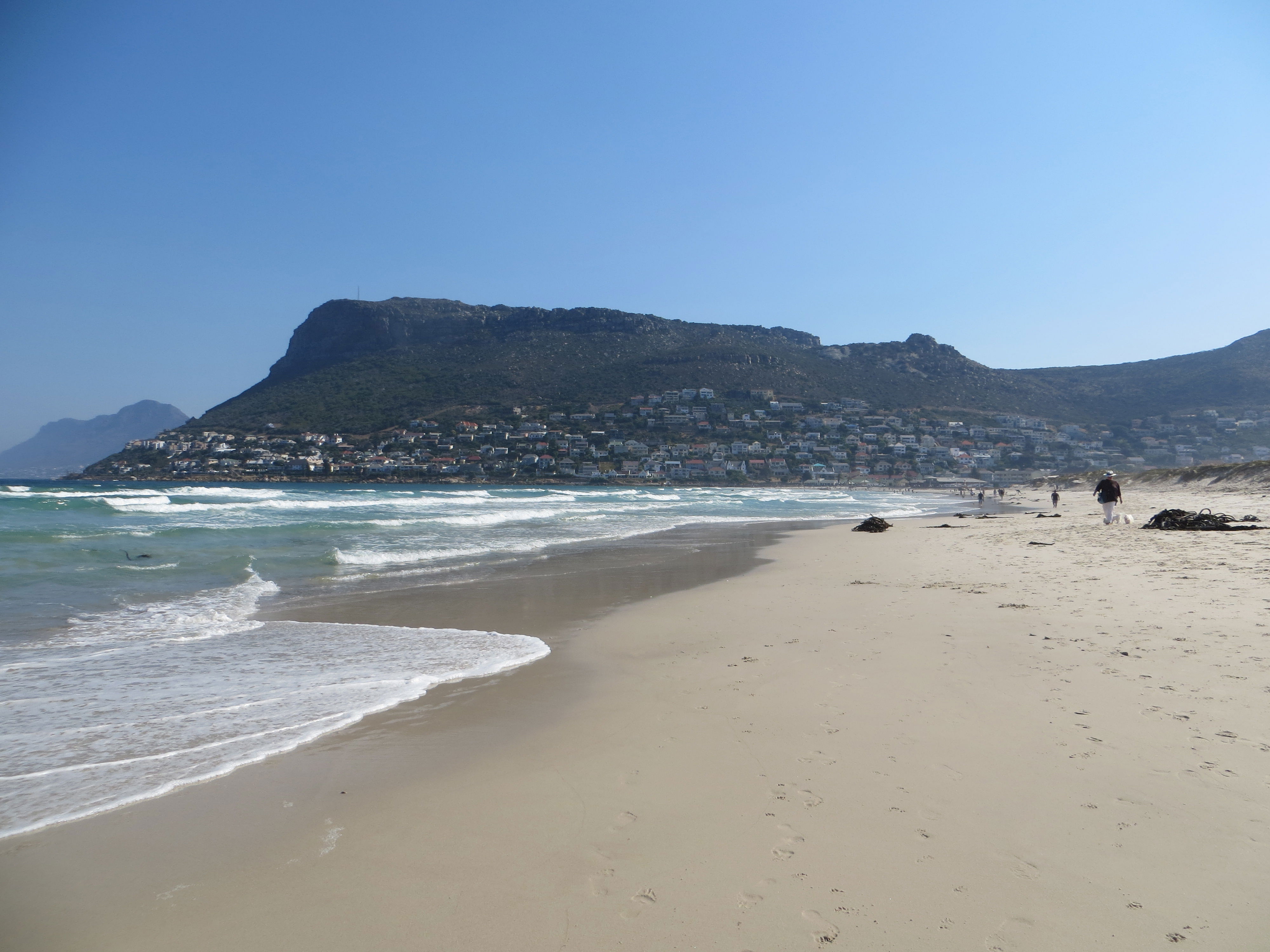fish hoek cottages,fish hoek chalets,fish hoek,fishhoek,fish hoek resort,fish hoek beach,accommodation fish hoek,things to do in fish hoek,blue yonder fish hoek,view fish hoek,