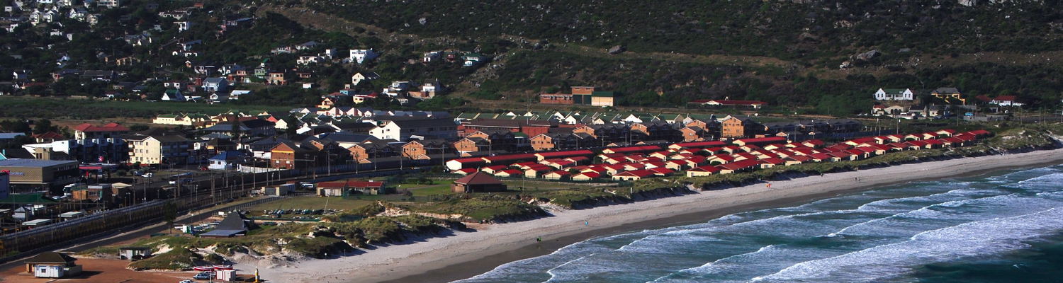View of Seaside Cottages from Elsies Peak - Fish Hoek