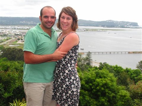 Ferdi & Elizma Visser on honeymoon 7-9 Nov, 2013:
A perfect ending to our honeymoon trip. The view is so refreshing and one can really ‘switch- off.’
Thank you for your hospitality Jenny. We felt at home in the suite. Many blessings.