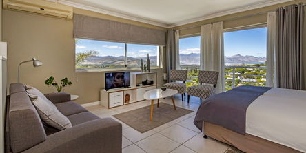 Room 1 - Senufo Apartment