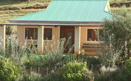 Sunflower Cottage, self-catering, off-grid, accommodation, Mossel Bay Sunflower Cottage, self-catering, off-grid, accommodation, Mossel Bay
