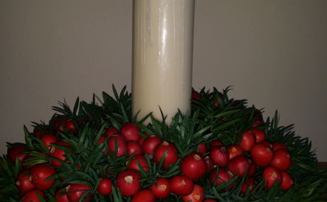 Indigenous Christmas wreath made from clivia breries and yellowwood twigs. 