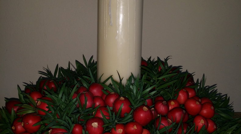 Indigenous Christmas wreath made from clivia breries and yellowwood twigs. 